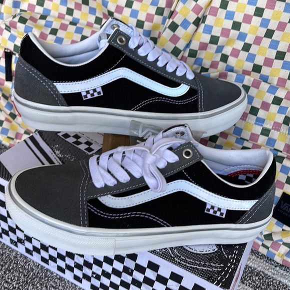 Vans Men’s Skate Old Skool 
Reflective Black/Grey
VN0A5FCBN42
Sneakers - Picture 11 of 16
